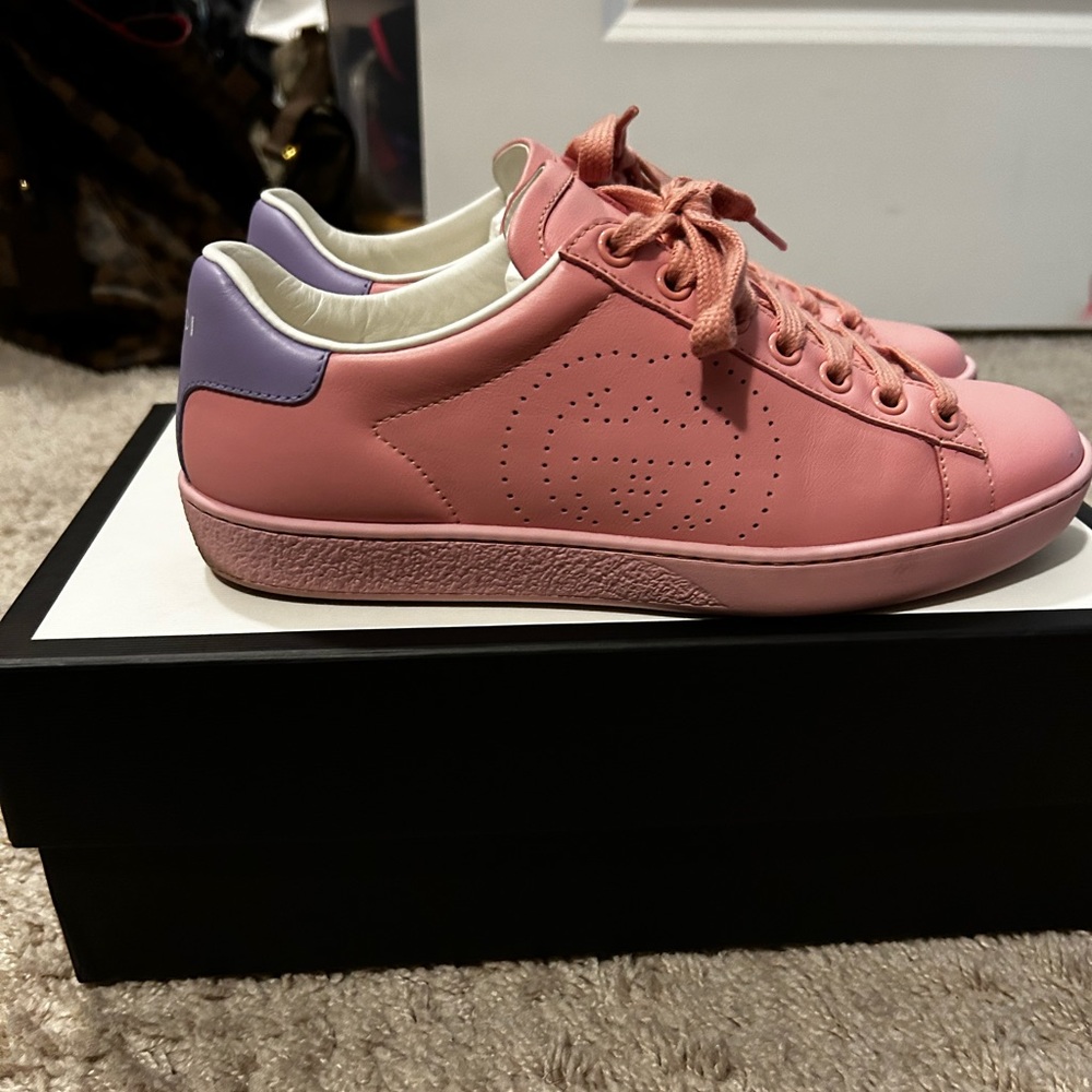 Gucci Pink Women's Ace Leather Sneakers